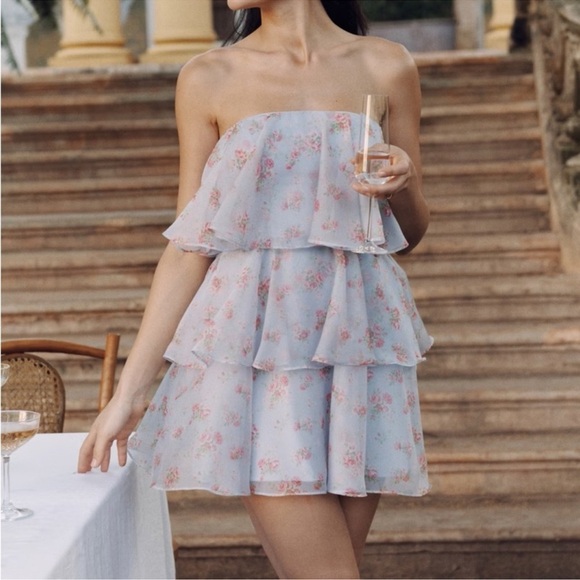 Abercrombie & Fitch Dresses & Skirts - Abercrombie & Fitch Organza Tiered Mini Dress